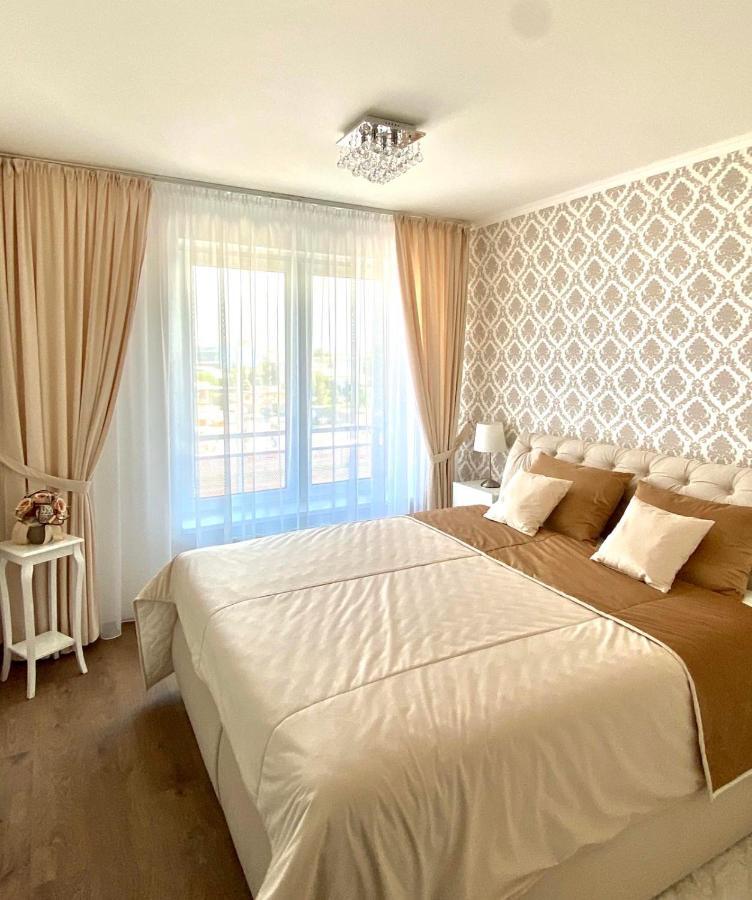 Die Oase - Luxurious Apartment Near The City Center With Free Parking Bratislava Exterior photo